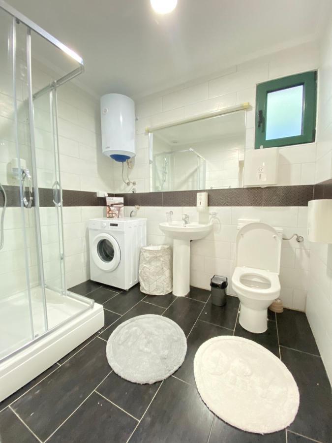Aquata Apartments Тиват Екстер'єр фото