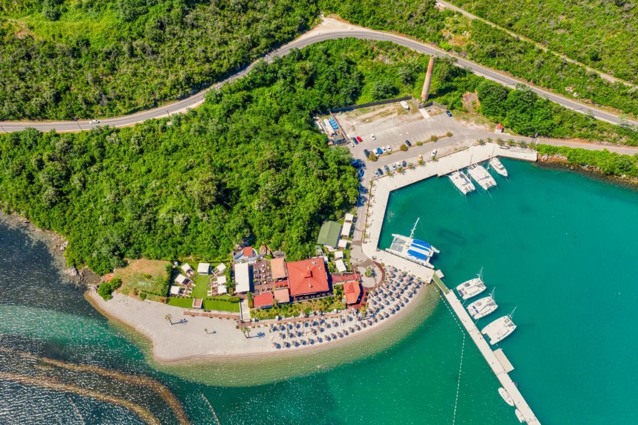 Aquata Apartments Тиват Екстер'єр фото